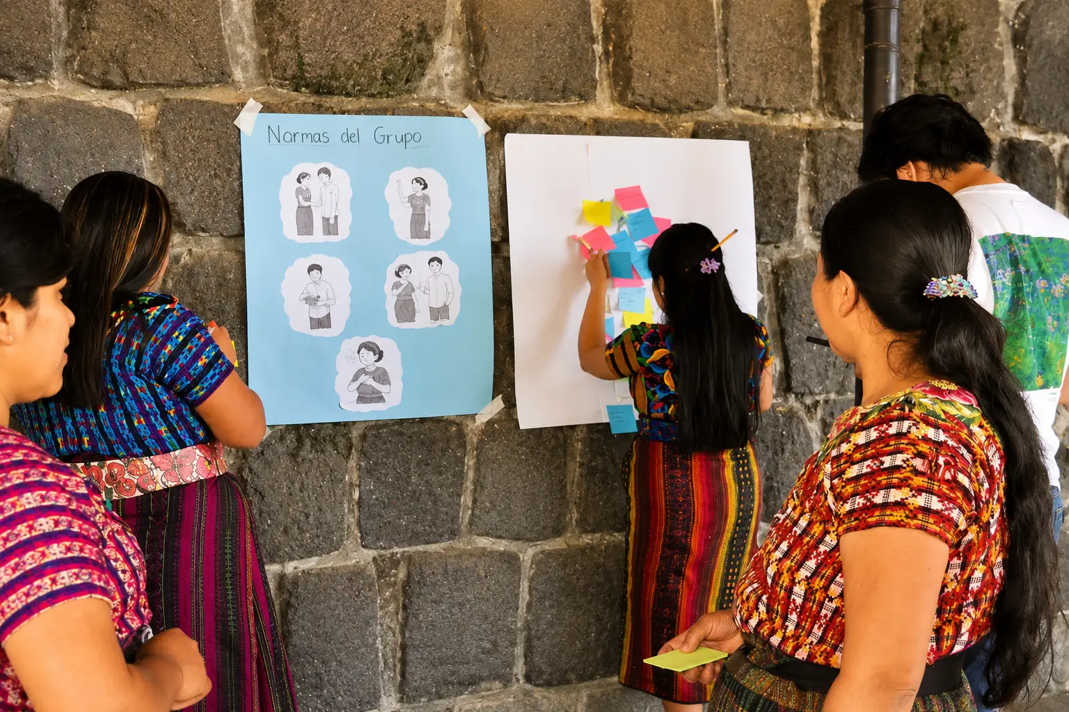 Fortaleciendo habilidades para facilitar espacios participativos
